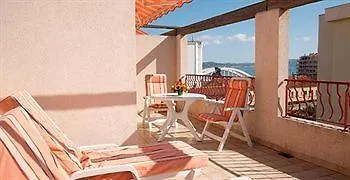 Le Petit Ξενοδοχείο 3*