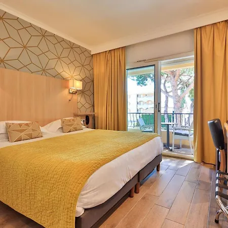 ル プティ プランス ホテル サント・マキシム