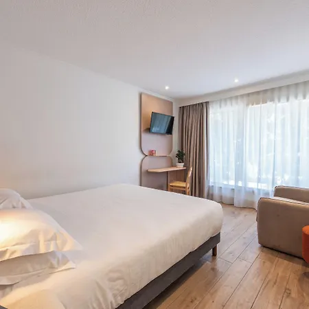 Le Petit Hotel 3*