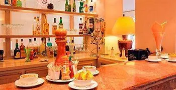 Le Petit Otel Sainte-Maxime